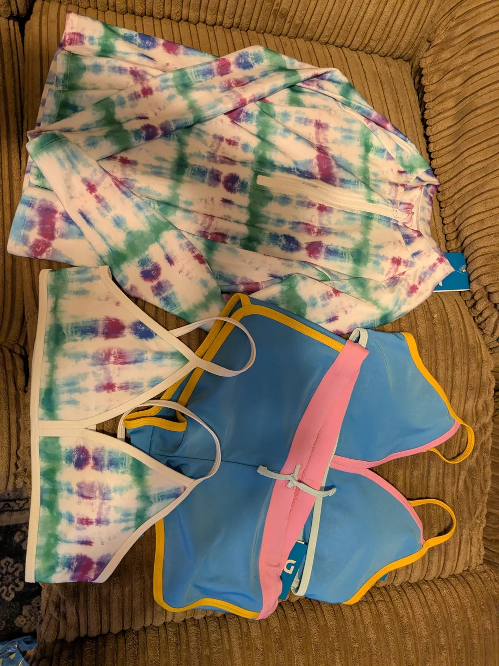 Tie-Dye Swim Set with Blue & Pink Trim Active Top Lot Of 4